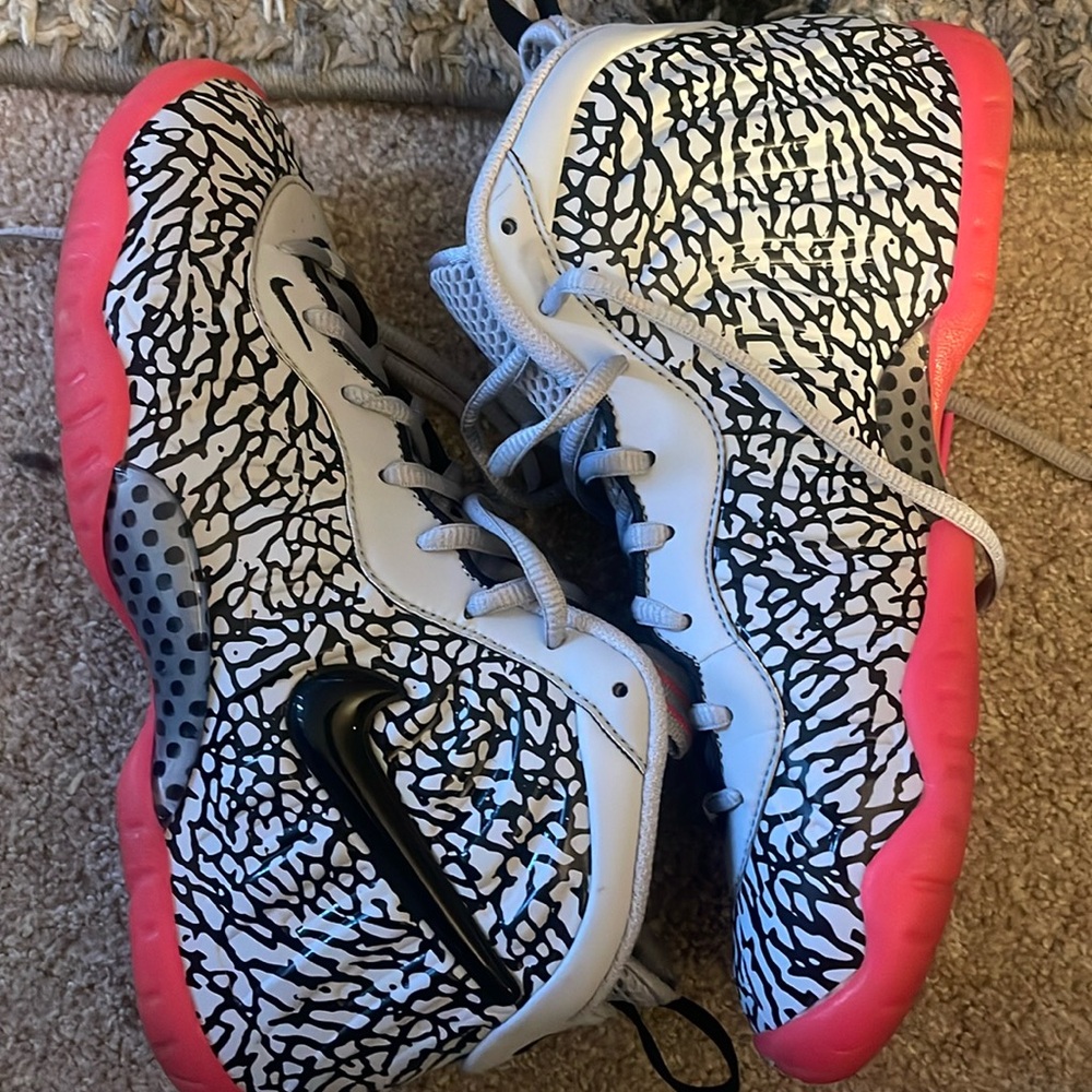 Elephant Print Nike Foams